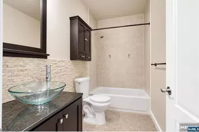 150 61st Street 2L #2L, West New York, NJ 07093 - Photo 14