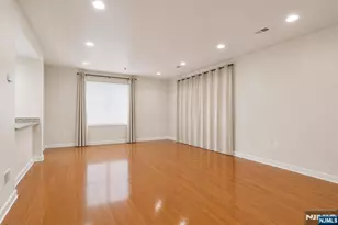 150 61st Street 2L, West New York, NJ 07093 - Photo 2