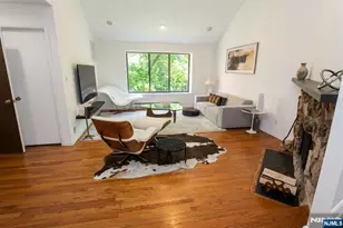 362 Sandcastle Key, Secaucus, NJ 07094 - Photo 2