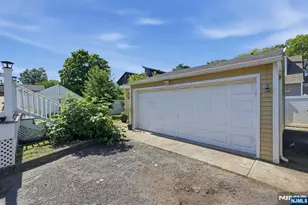 153 Stefanic Ave, Elmwood Park, NJ 07407 - Photo 30
