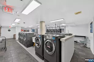 2077 Center Ave Phb, Fort Lee, NJ 07024 - Photo 44