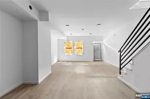 43 Cortland St, Newark, NJ 07105 - Photo 4