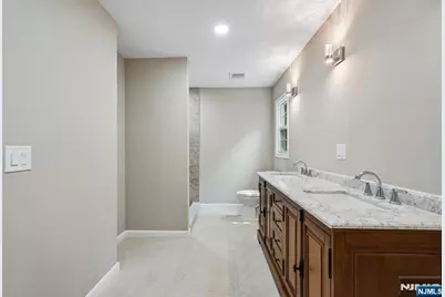 12 Apache Road, Wayne, NJ 07470 - Photo 28