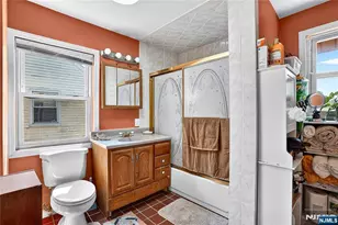 90 7th St, Ridgefield Park, NJ 07660 - Photo 18