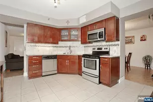 316 Prospect Ave 4K, Hackensack, NJ 07601 - Photo 24