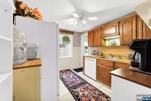 63 Hazel Ave, Livingston, NJ 07039 - Photo 8