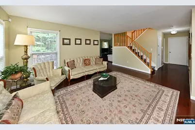 354 Stiles Court, West Orange Township, NJ 07052 - Photo 10