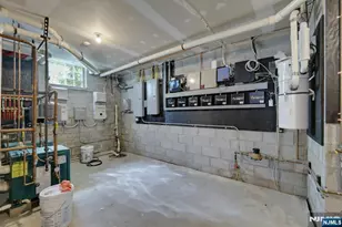 375 Sanford Ave, Lyndhurst Township, NJ 07071 - Photo 40