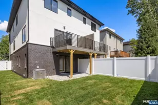 264 Grant Ave, Cliffside Park, NJ 07010 - Photo 50