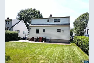 70 Bromley Place, Nutley, NJ 07110 - Photo 20
