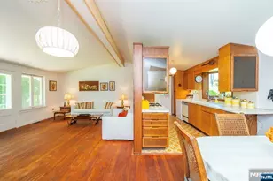 53 Old Wood Rd, Morris Plains Borough, NJ 07950 - Photo 12