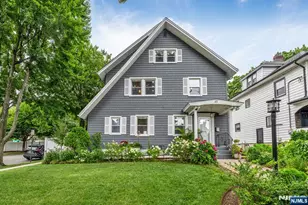 49 Walnut St, Rutherford, NJ 07070 - Photo 2