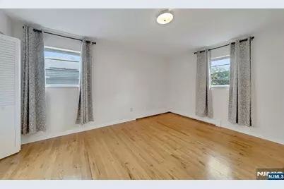 1527 10th Street, Fort Lee, NJ 07024 - Photo 16