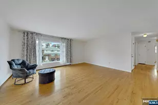 1527 10th St, Fort Lee, NJ 07024 - Photo 22