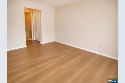 507 Windsor Drive 107 #107, Palisades Park, NJ 07650 - Photo 12