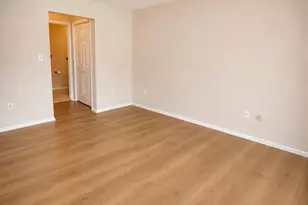 507 Windsor Dr 107, Palisades Park, NJ 07650 - Photo 12