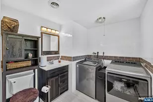 143 Grove St, Bergenfield, NJ 07621 - Photo 32