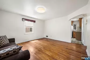 10 Greenwich St, Bergenfield, NJ 07621 - Photo 6