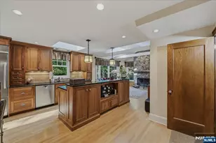 15 Short Pl, Harrington Park, NJ 07640 - Photo 4