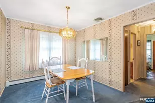 37 Susan Ave, Midland Park, NJ 07432 - Photo 10