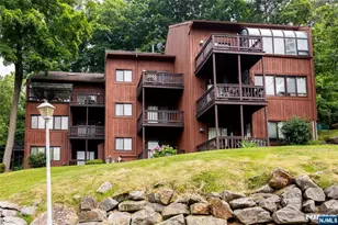 3 Telluride Ct 3, Vernon, NJ 07462 - Photo 2