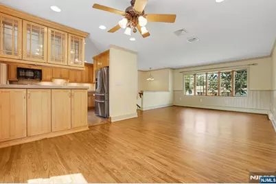 4 4th Street, Pequannock Township, NJ 07440 - Photo 4