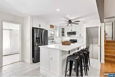 5 Anna Marie Court, Fairfield, NJ 07004 - Photo 4