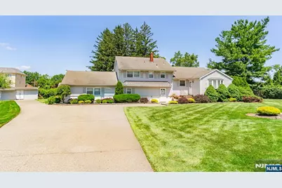 5 Anna Marie Court, Fairfield, NJ 07004 - Photo 34