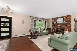 49 Dogwood Dr, Oakland, NJ 07436 - Photo 4