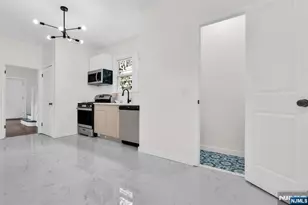 240 End Ave, Newark, NJ 07106 - Photo 20