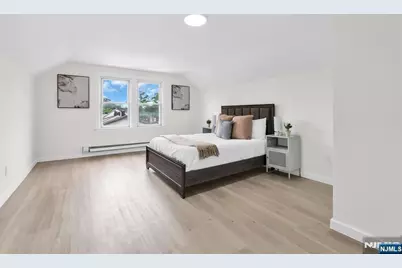 240 End Avenue, Newark, NJ 07106 - Photo 24