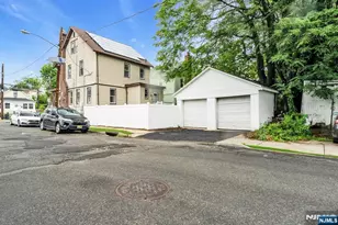 240 End Ave, Newark, NJ 07106 - Photo 46