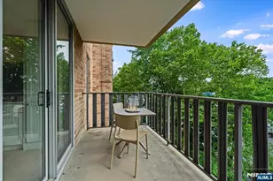 530 Valley Road 5M, Montclair, NJ 07043 - Photo 18