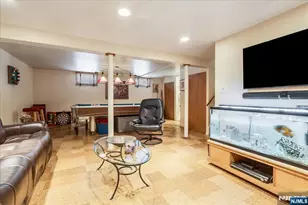 20 Moos Ln, Bergenfield, NJ 07621 - Photo 22