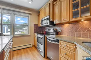 20 Moos Ln, Bergenfield, NJ 07621 - Photo 12