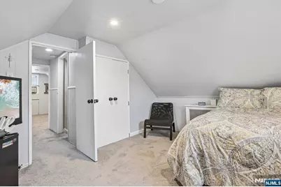 11 Taggart Way, Saddle Brook Township, NJ 07663 - Photo 28