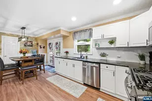 93 Yawpo Ave, Oakland, NJ 07436 - Photo 30