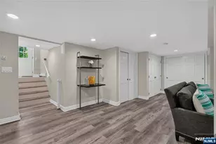 60 Moore Ave, Waldwick, NJ 07463 - Photo 16