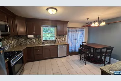 91 Goldfinch Lane, West Milford, NJ 07421 - Photo 6