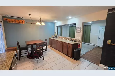 91 Goldfinch Lane, West Milford, NJ 07421 - Photo 8