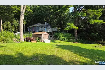 91 Goldfinch Lane, West Milford, NJ 07421 - Photo 30