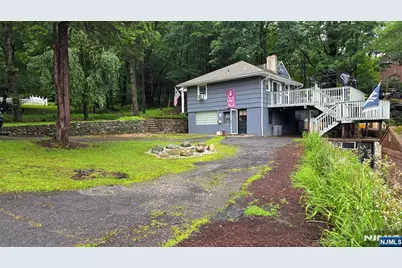 91 Goldfinch Lane, West Milford, NJ 07421 - Photo 18