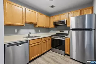 164 Cambridge Ct, Clifton, NJ 07014 - Photo 14