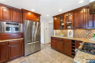 9 Hamilton Terrace, Montclair, NJ 07043 - Photo 16