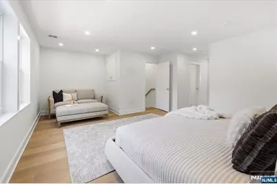 37 Congressional Parkway, Livingston, NJ 07039 - Photo 12