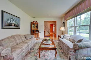 2 Pembroke Ct, Jefferson Township, NJ 07438 - Photo 4