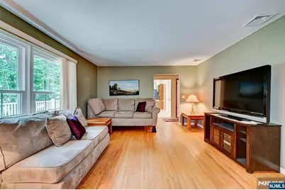 2 Pembroke Court, Jefferson Township, NJ 07438 - Photo 10