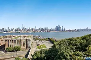 849 Blvd 4D, Weehawken, NJ 07086 - Photo 32