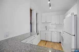 849 Blvd 4D, Weehawken, NJ 07086 - Photo 12