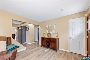 54 Sycamore Dr, Belleville, NJ 07109 - Photo 4